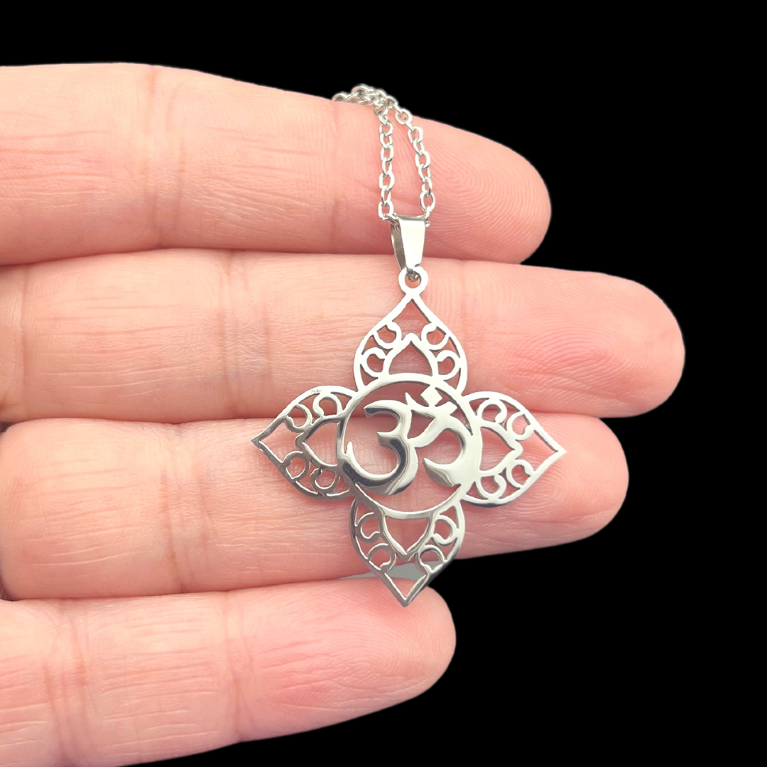 Om Pendentif en Acier Inoxydable