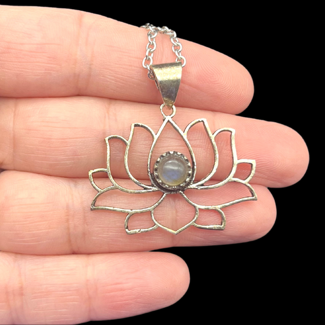 Fleur de Lotus et Labradorite Pendentif en Acier Inoxydable